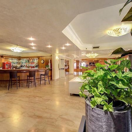 Park Hotel Roma Cassia Kültér fotó
