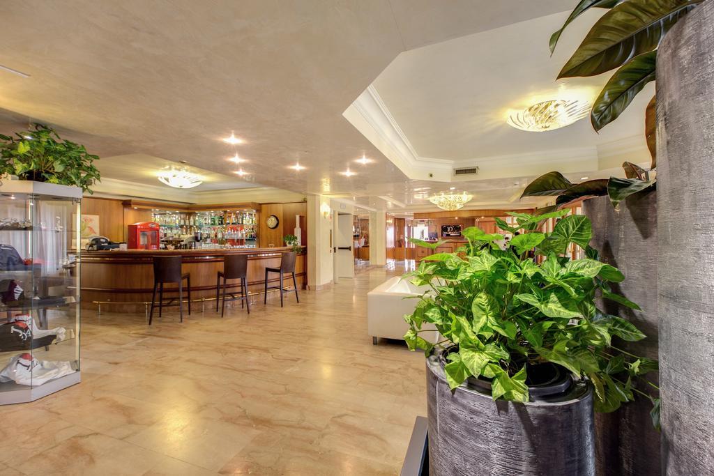 Park Hotel Roma Cassia Kültér fotó
