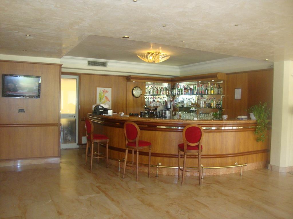 Park Hotel Roma Cassia Kültér fotó
