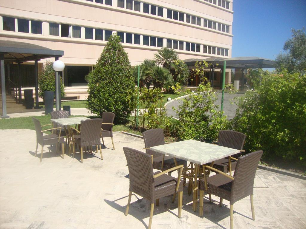Park Hotel Roma Cassia Kültér fotó