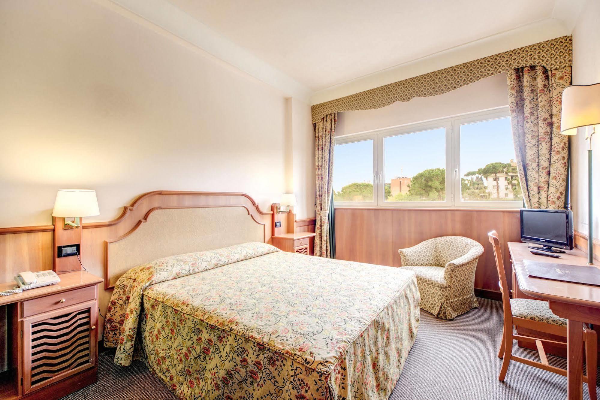 Park Hotel Roma Cassia Kültér fotó