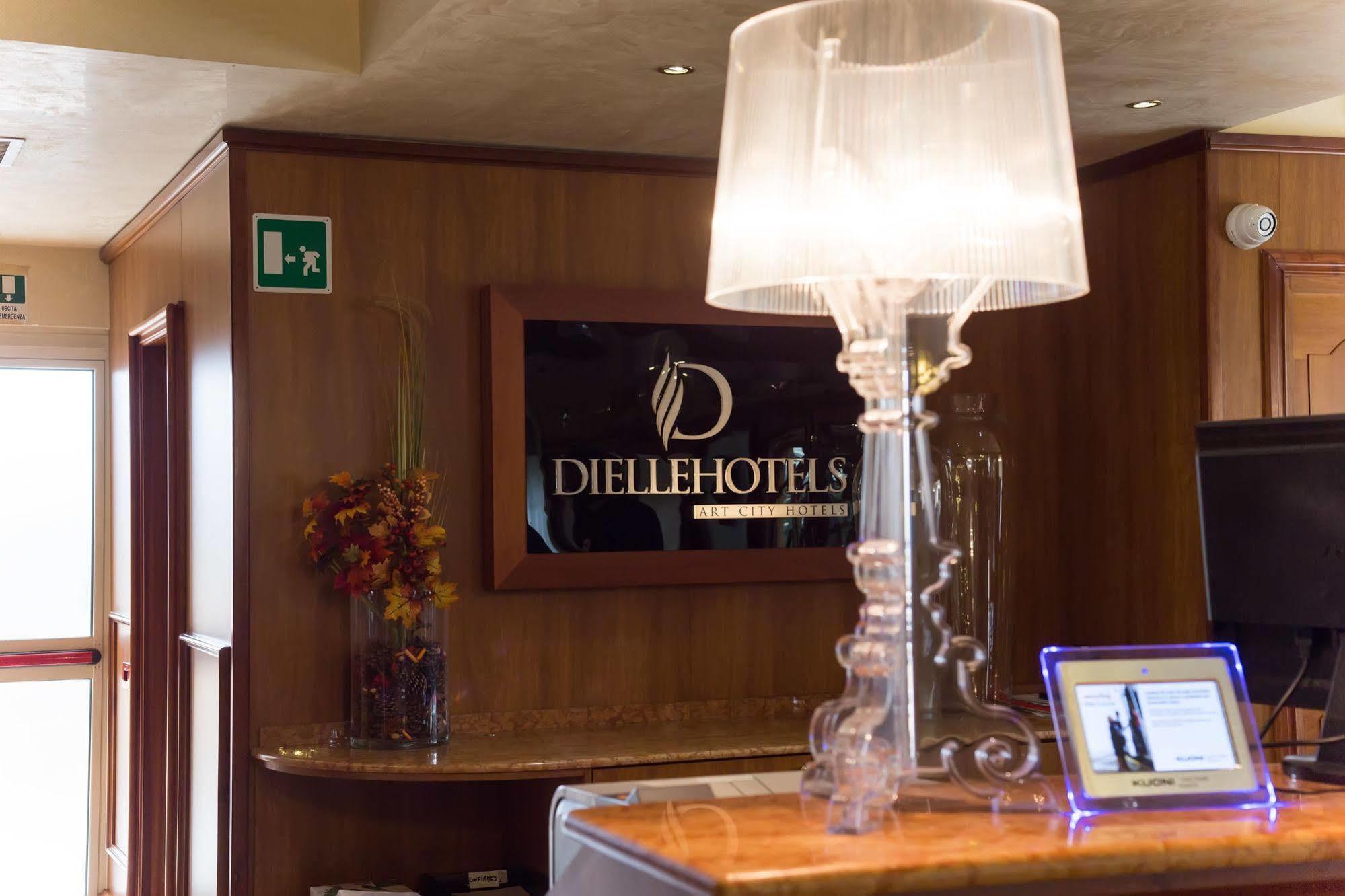 Park Hotel Roma Cassia Kültér fotó