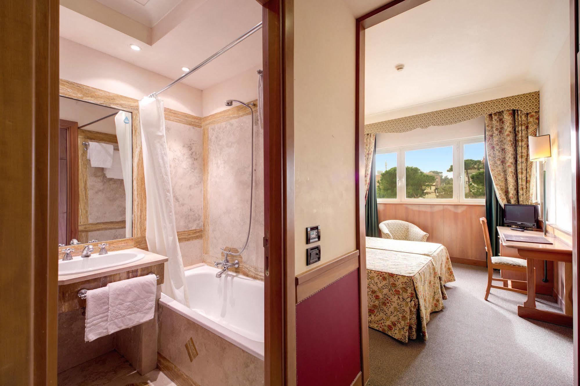Park Hotel Roma Cassia Kültér fotó